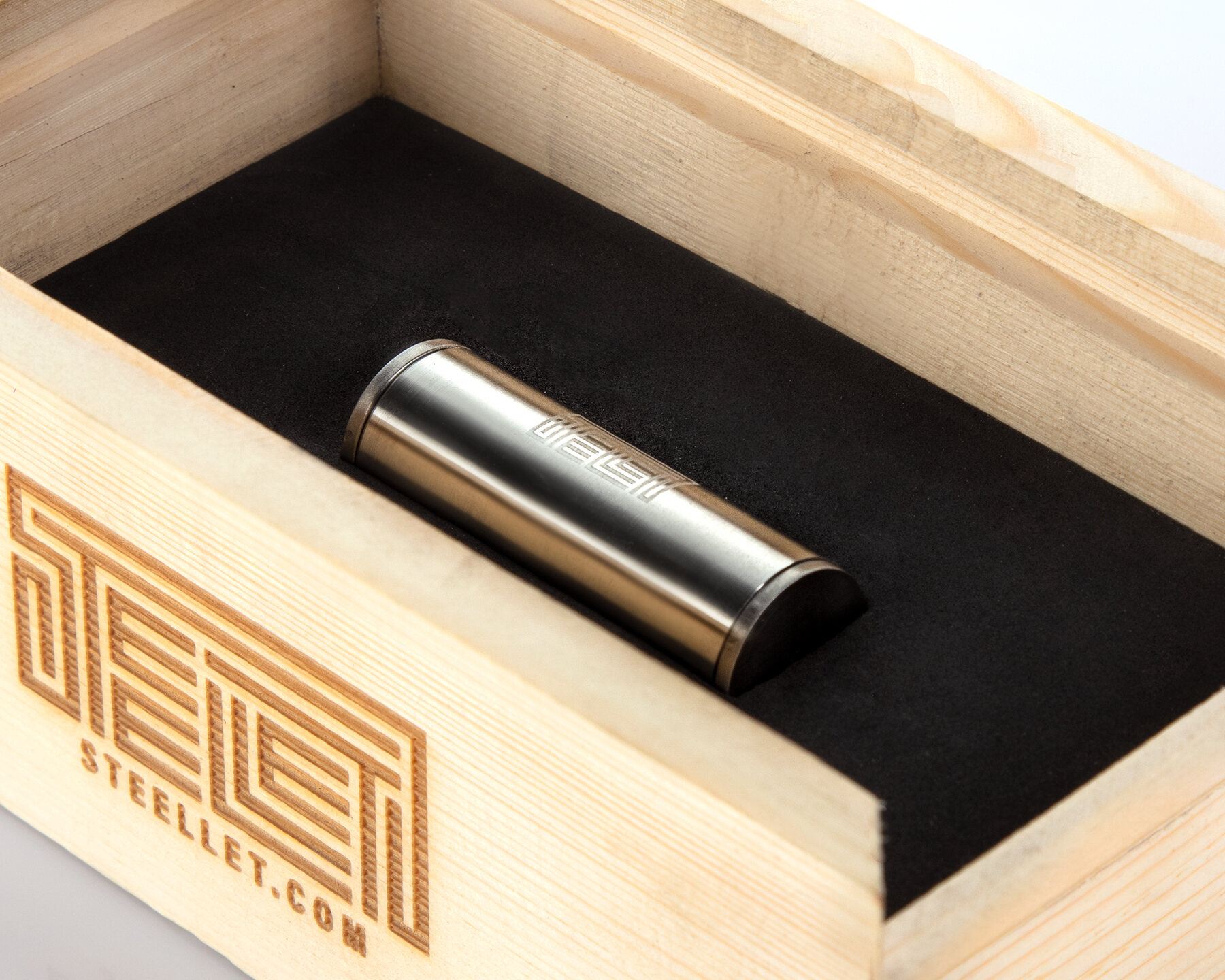 Steellet presentation box